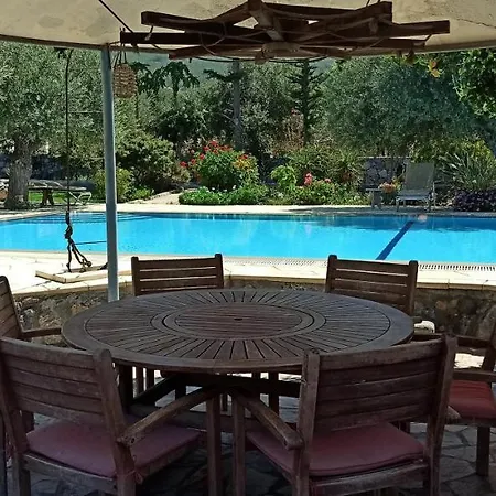 Olive Garden בית נופש לאפיטוס